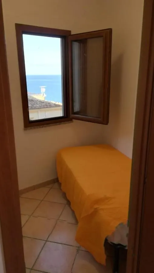 Dal Castello Al Mare Vila Castel di Tusa 0*,  Itália
